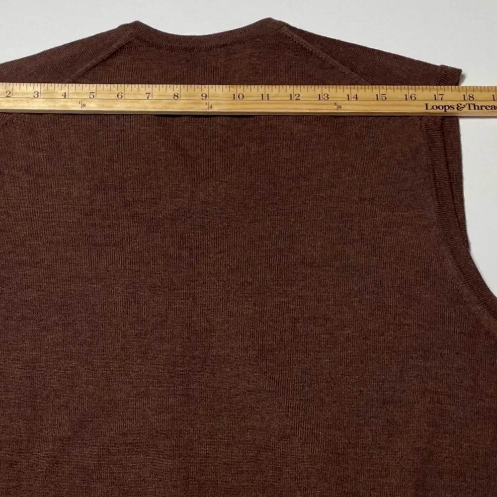 Jos. A. Bank Signature Collection Mens Large Brown 100% Merino Wool V-Neck Vest